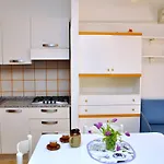 Apartment Adorable Flat With Large Terrace Overlooking The Sea *