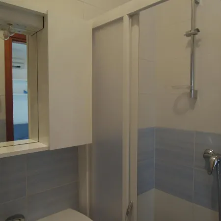 Adorable Flat With Large Terrace Overlooking The Sea