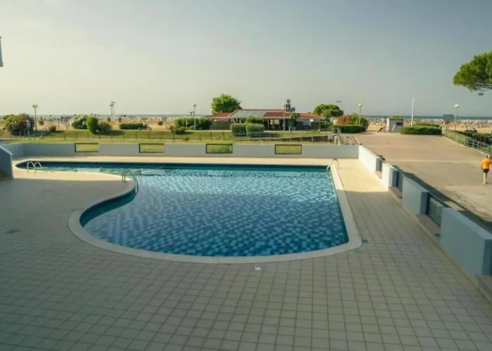 Adorable Flat With Large Terrace Overlooking The Sea Lägenhet *